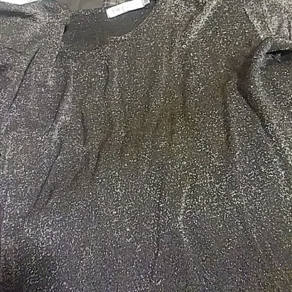 Top - Picture 3 of 3